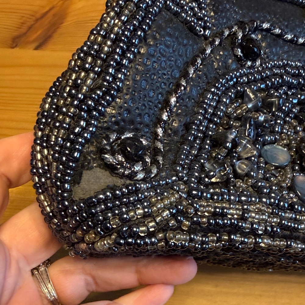 Elegant Blue and Black Beaded Purse - Picture 4 of 7